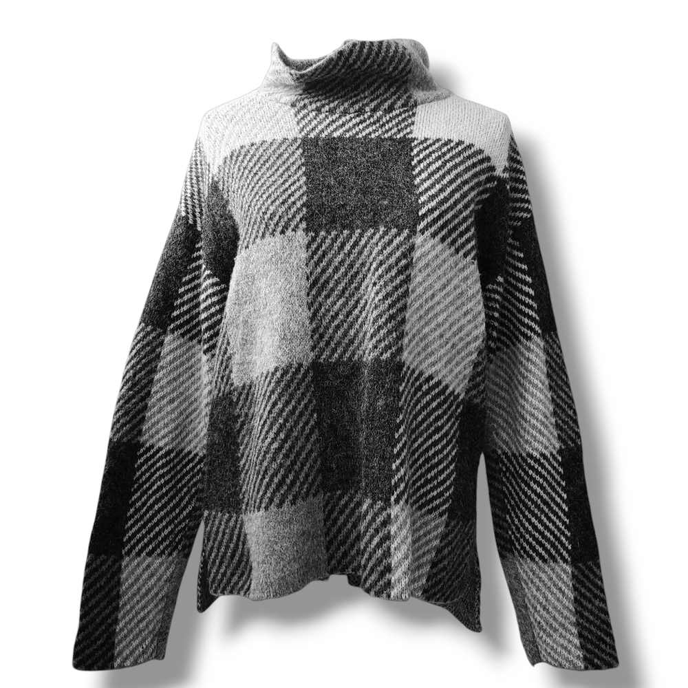 DKNY Oversized Knit Cowl Turtle Neck Long Sleeve Sweater in Grey Plaid Pattern